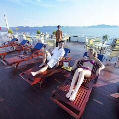 Отель Huong Hai Sealife Cruise бассейн