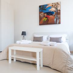 Апартаменты La Riviera apartment by Dimore in Sicily Сиракуза комната для гостей фото 4