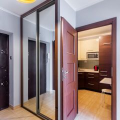 Отель ClickTheFlat Avenue Place Варшава балкон