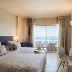 Hotel El Puerto by Pierre & Vacances комната для гостей