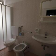 Jammin' Rimini Backpackers Hotel ванная
