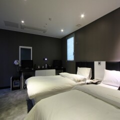 Отель Sintra Tourist Hotel Южная Корея, Сеул - отзывы, цены и фото номеров - забронировать отель Sintra Tourist Hotel онлайн комната для гостей фото 3