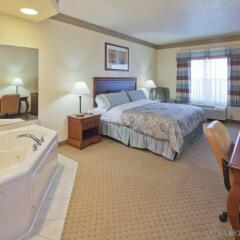 Отель Country Inn & Suites - Appleton North спа фото 2