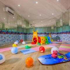 Отель Surin Beach Resort детские мероприятия