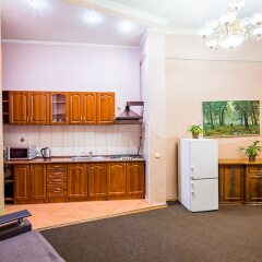 Апартаменты Three bedrooms & studio in the Center Львов в номере