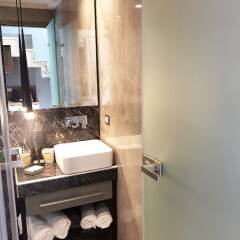 Отель Serenity Suites ванная