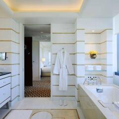 Отель Waldorf Astoria Beverly Hills Беверли Хиллс в номере