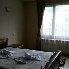 Отель Guest House Raffe Банско с домашними животными