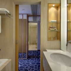 Отель Crowne Plaza Shenzhen Futian, an IHG Hotel Китай, Шэньчжэнь - отзывы, цены и фото номеров - забронировать отель Crowne Plaza Shenzhen Futian, an IHG Hotel онлайн ванная фото 2