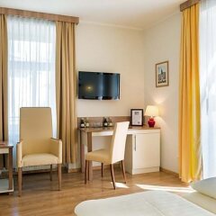 Отель Goldeness Theaterhotel Зальцбург комната для гостей фото 5