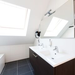 Отель Smartflats Design - Opera Бельгия, Льеж - отзывы, цены и фото номеров - забронировать отель Smartflats Design - Opera онлайн ванная
