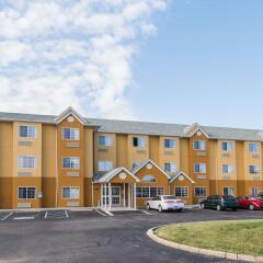 Отель Super 8 Columbus West парковка