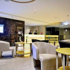 Отель Centara Azure Hotel Pattaya Таиланд, Паттайя - 3 отзыва об отеле, цены и фото номеров - забронировать отель Centara Azure Hotel Pattaya онлайн интерьер отеля фото 3