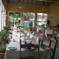 Отель Coral Seas Garden Resort питание