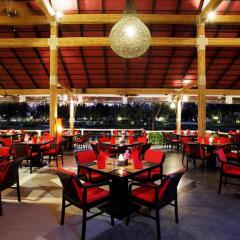 Отель Splash Beach Resort by Langham Hospitality Group питание фото 3