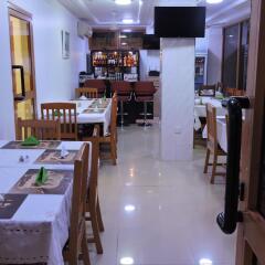 Allseasons Hotel Ltd питание