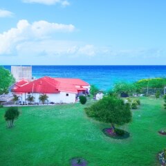Отель Garden Beach Studios at Montego Bay Club