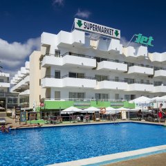 Отель Ibiza JET Apartamentos - Adults Only Испания, Сант Джордин де Сес Салинес - отзывы, цены и фото номеров - забронировать отель Ibiza JET Apartamentos - Adults Only онлайн бассейн фото 2