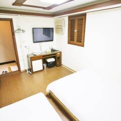Отель Ultari Hostel Южная Корея, Сеул - отзывы, цены и фото номеров - забронировать отель Ultari Hostel онлайн удобства в номере