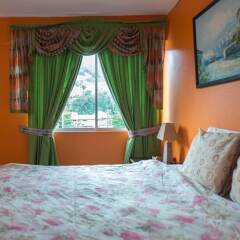 Апартаменты Sundreamer Beach Studio at Turtle Towers сейф в номере