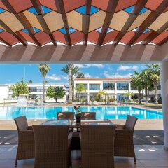 Royal Blue Hotel Paphos бассейн фото 8