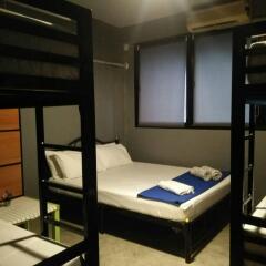 Отель Din Space Bangkok сейф в номере