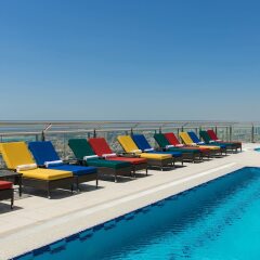 Отель Four Points by Sheraton Sheikh Zayed Road, Dubai бассейн фото 3