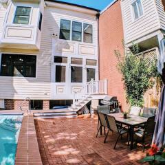 Отель 140 12th ST SE House 3 Bedrooms 2.5 Bathrooms Apts США, Вашингтон - отзывы, цены и фото номеров - забронировать отель 140 12th ST SE House 3 Bedrooms 2.5 Bathrooms Apts онлайн