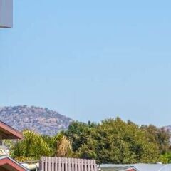 Отель Super 8 by Wyndham Canoga Park США, Лос-Анджелес - отзывы, цены и фото номеров - забронировать отель Super 8 by Wyndham Canoga Park онлайн