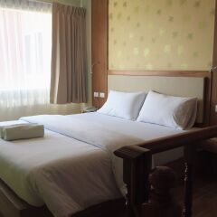 Отель Phuket Ecozy Hotel Таиланд, Пхукет - отзывы, цены и фото номеров - забронировать отель Phuket Ecozy Hotel онлайн комната для гостей фото 3