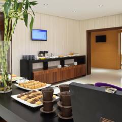Отель Novotel Suites Riyadh Dyar интерьер отеля