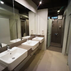 BRB Hostel Bangkok Silom ванная