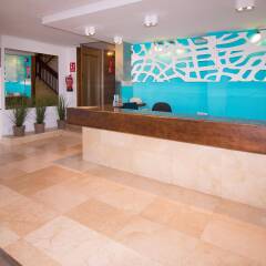 Отель Central Park Apartamentos Испания, Сан-Антони-де-Портмань - 4 отзыва об отеле, цены и фото номеров - забронировать отель Central Park Apartamentos онлайн интерьер отеля фото 3
