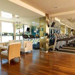 Renaissance Polat Istanbul Hotel фитнесс-зал фото 4