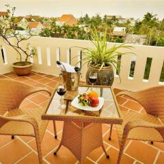 Отель Cam Chau Homestay балкон