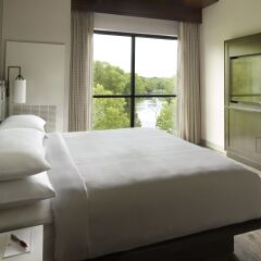 Отель Marriott Columbus University Area комната для гостей фото 3
