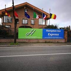 Отель Euro House Inn Airport парковка