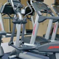 Holiday Inn Express Hotel & Suites Hinton фитнесс-зал фото 4