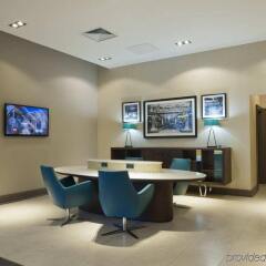 Отель DoubleTree by Hilton Edinburgh City Centre интерьер отеля фото 2
