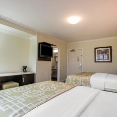 Отель Rodeway Inn Los Angeles сейф в номере