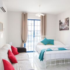 Отель Must Stay - Evripidou Holiday Flats Кипр, Ларнака - отзывы, цены и фото номеров - забронировать отель Must Stay - Evripidou Holiday Flats онлайн комната для гостей фото 5