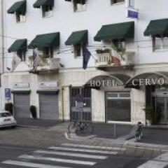 Отель Cervo Milano Италия, Милан - 7 отзывов об отеле, цены и фото номеров - забронировать отель Cervo Milano онлайн парковка