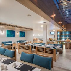 Отель X2 Vibe Phuket Patong питание