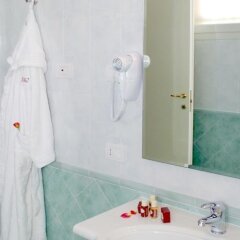 Отель Cà Rocca Relais Монселиче ванная
