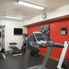 Отель Country Inn & Suites Columbus Airport США, Колумбус - отзывы, цены и фото номеров - забронировать отель Country Inn & Suites Columbus Airport онлайн фитнесс-зал фото 3