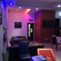 Апартаменты Millennium Apartments гостиничный бар