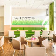 Отель ibis Berlin Ostbahnhof гостиничный бар