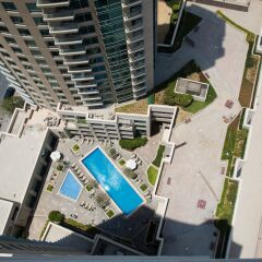Отель HiGuests Vacation Homes - Burj Views Дубай пляж