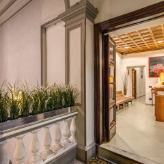 Отель Artemis Guest House балкон