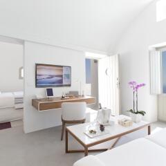 Отель Grace Santorini Улучшенный люкс с различными типами кроватей фото 2